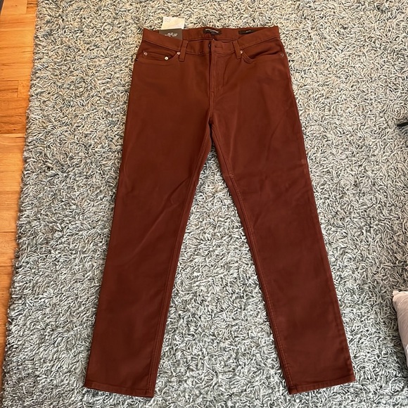 Banana Republic slim fit traveler pants. 31x30. NWT - Picture 1 of 3